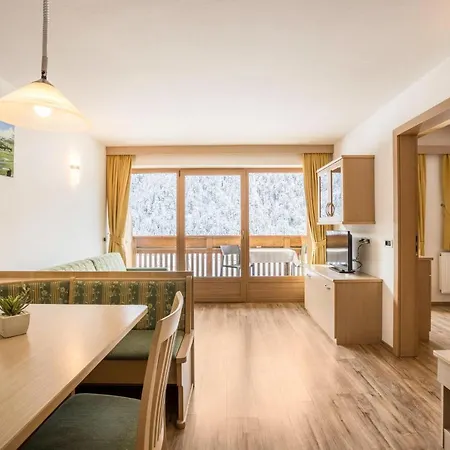 Runcac Roterins Apartment